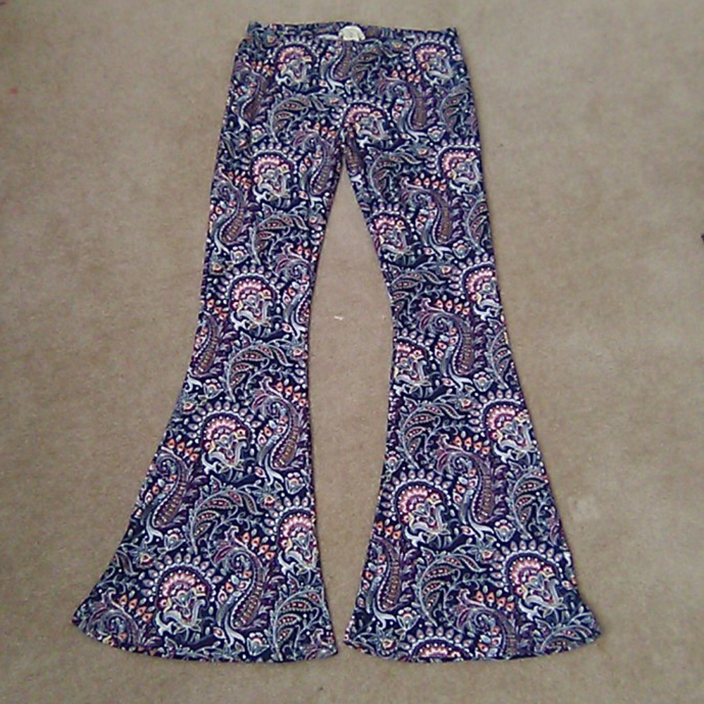 NWOT NO COMMENT Bell Bottom Pants